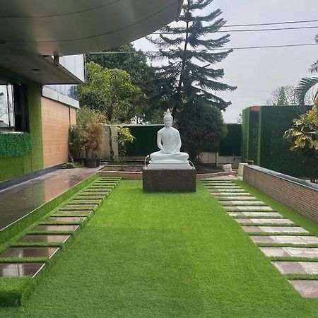 שירדי Sai Samrat Hotel מראה חיצוני תמונה